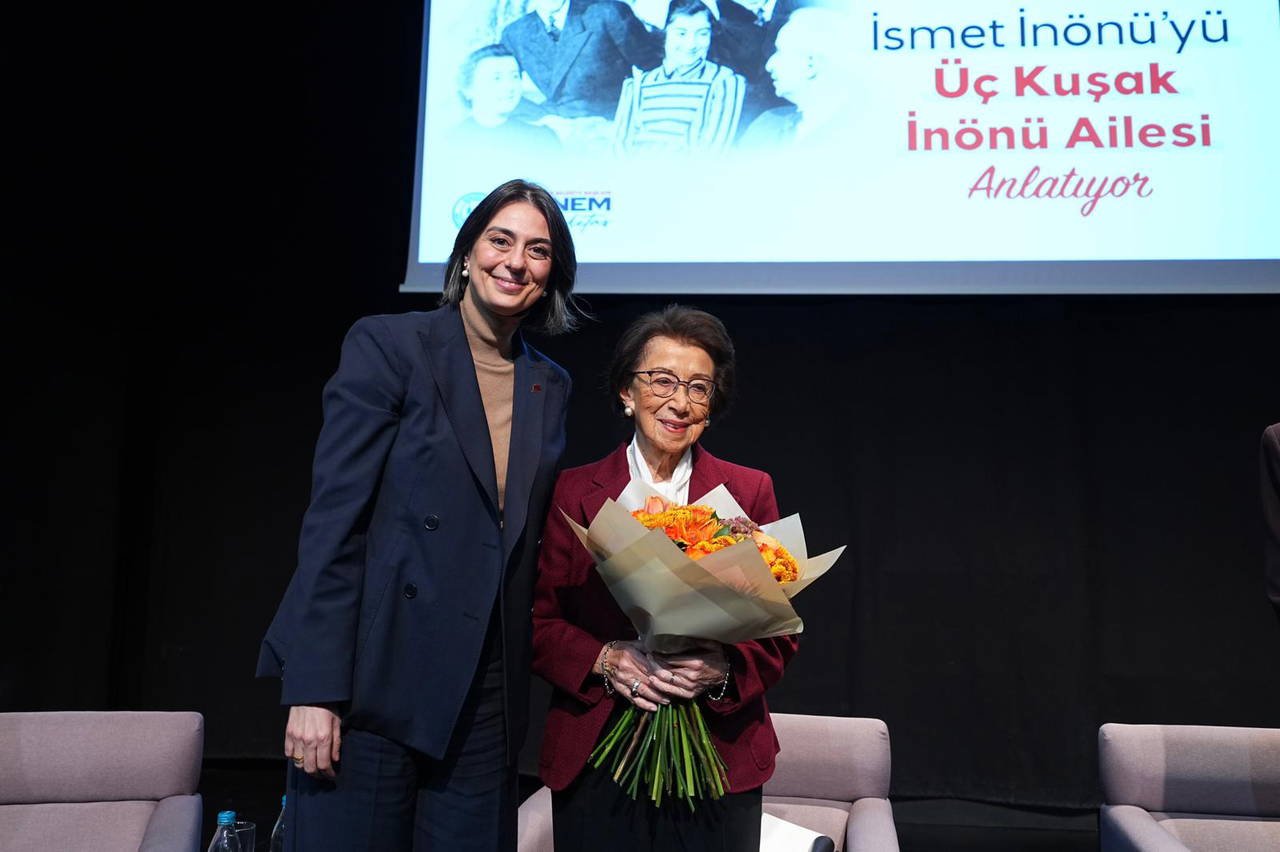 İsmet İnönü Yolu: Üç Kuşakla Anlatılan Anma Paneli ve Anıların Dili