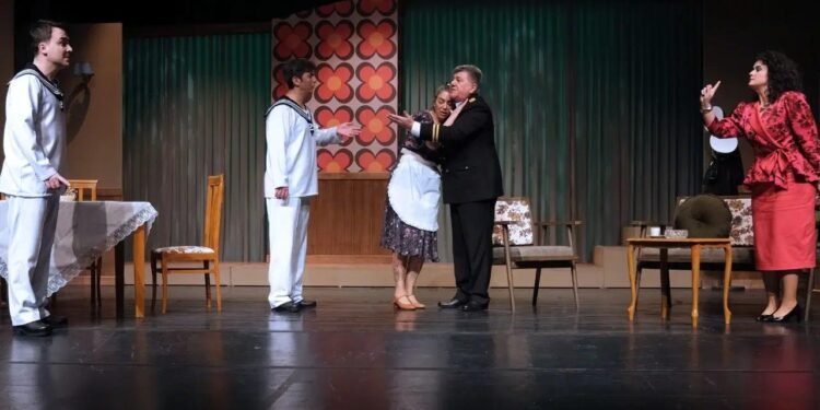 Süt Kardeşler: Klasik Tiyatronun Yeniden Canlanan Keyfi