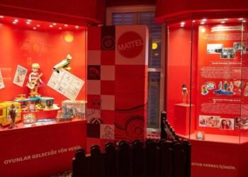 80 Yıllık Oyunun İzinde: Mattel ve İstanbul Oyuncak Müzesi İşbirliğiyle Yeni Nesil Bir Sergi