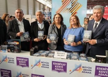 Çukurova Kitap Fuarı Başladı: Yazarlar ve İmza Günleriyle Doluİmza ve Söyleşi Programı