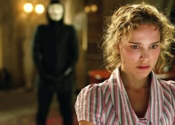 İtibarın Düğümlerini Kopartan: Geleceğe Dair Kapsamlı Distopyalar