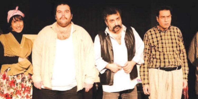 Kamyon Oyunu: Türkiye’nin Güncel Gerçeklerini Sahneleyen Bir Aydın Sorgusu