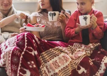 Kışın İzlenesi Filmler: Kar Yağarken Evde Sıcak Bir Atmosfer