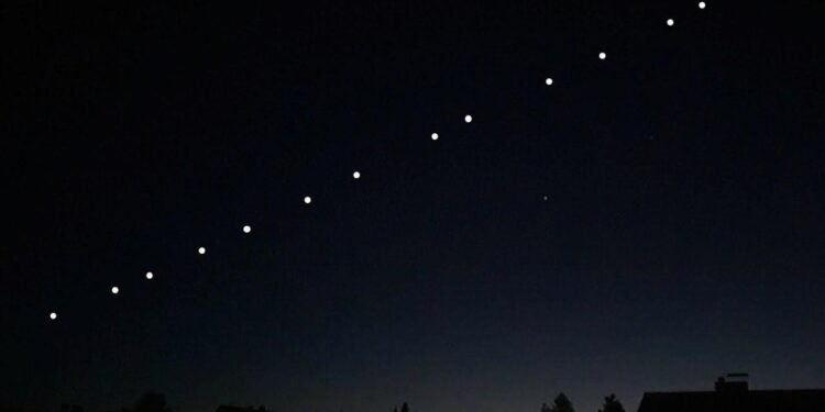 SpaceX Starlink Uydularında İrtifa Değişikliğiyle Uzay Güvenliğini Geliştirme Planı