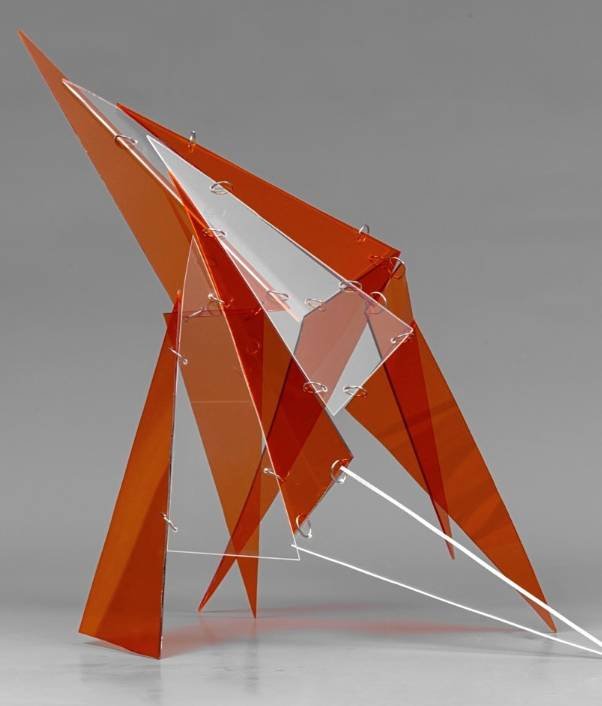 Töz: Mimarlığın Özünü Okumaya Dayalı Çağdaş Heykel ve Kavramsal Şeyler Serüveni