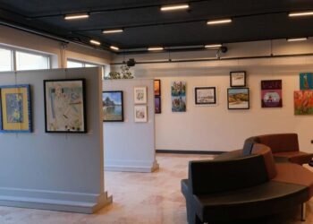 Ulusal ve Uluslararası Karma Sergi: 38 Sanatçı, Mavi Çizgi ve Arı Kültür İşbirliği