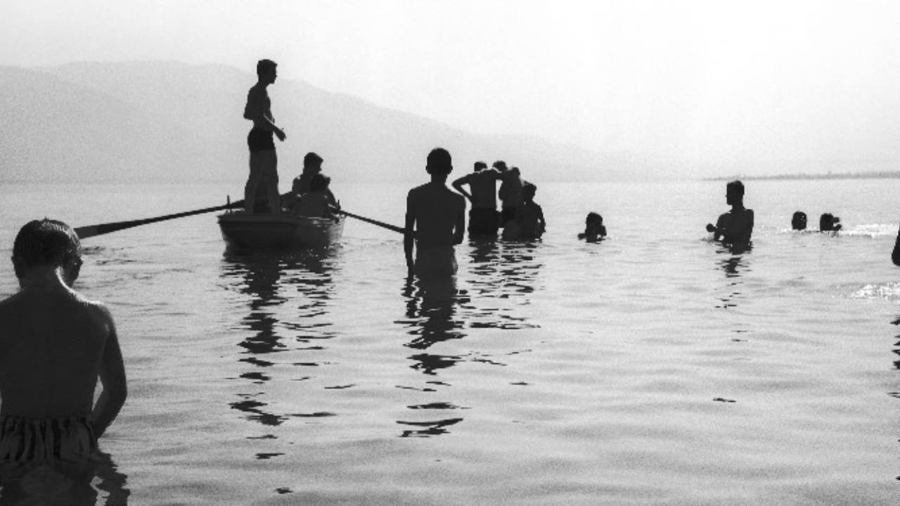 Baktığı Yerde Başka Bir Dünya: Feruz Ertürer’in 75 Yıllık Yolculuğu