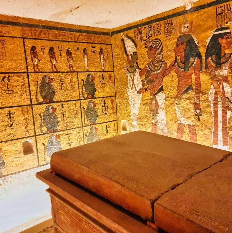 Tutankamon’un Mezarı: Zamanı Aşan Keşif ve Hazine Yolculuğu