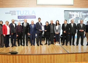 Tuzla’nın 2.5 Milyar Yıllık Tarihini Anlatan Eser: Denizin Kucakladığı Şehir Tuzla Tanıtıldı