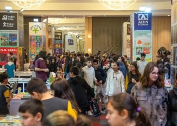 Akra Kitap Günleri: Kemer’de İmza ve Söyleşi Dolu Bir Haftaya