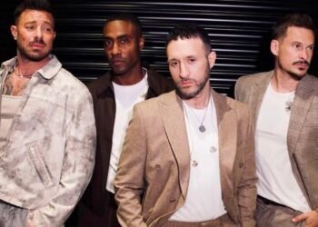 Blue’nin Türkiye Turu: İstanbul ve Ankara’da 25. Yıl Coşkusu