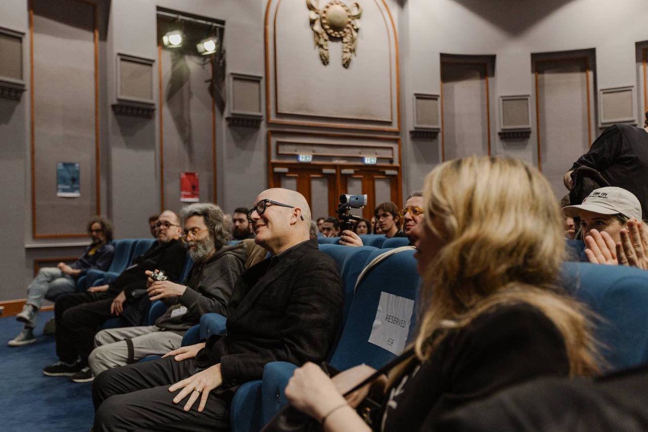 Kayıp Filmlerle Zamanı Yeniden Yansıtmak: Morrison’un Nitrat Belleğini Sanata Dönüştürmesi