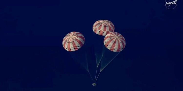 Artemis 2 Görevi: Ay Yolculuğunun 406.871 Kilometre Uzağına Uzanan Rekor ve Teknoloji Entegrasyonu