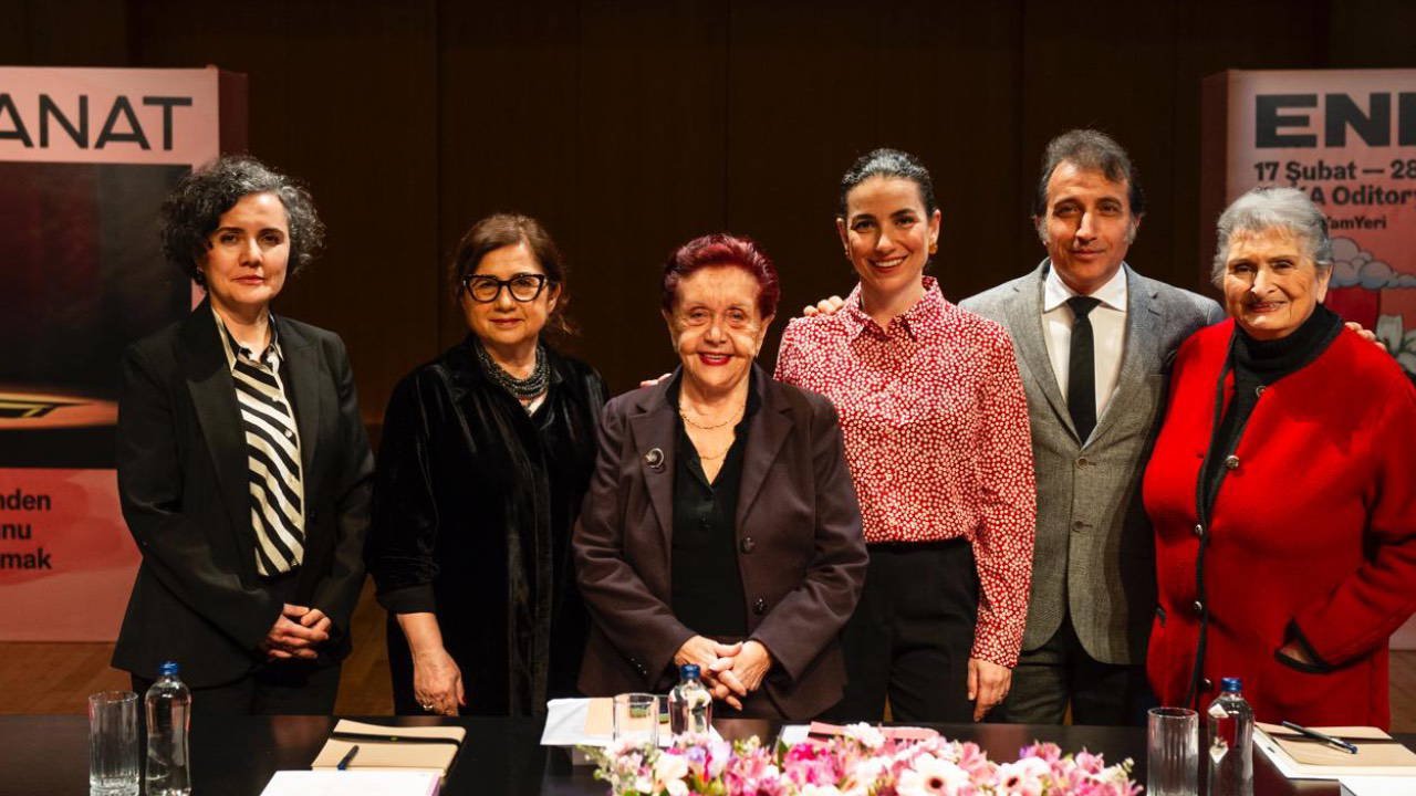 Bir Dönem Üstünden Türk Tiyatrosuna Eleştiriler Işığında Yeniden Okuma: Gürün’ün Yeni Kitabı Tanıtımı