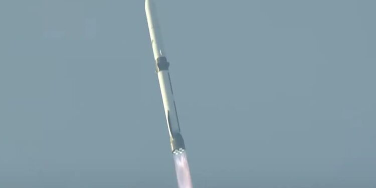 Blue Origin’in New Glenn Yeniden Kullanım Olayı: Uzay Taşımacılığında Yeni Dönem Başlıyor