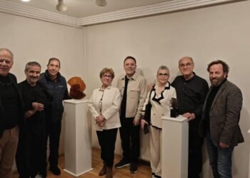 Çemberin İçinde Cam ve Hafıza: Ağatekin’in Seramikten Cam’a Uzanan Yolculuğu