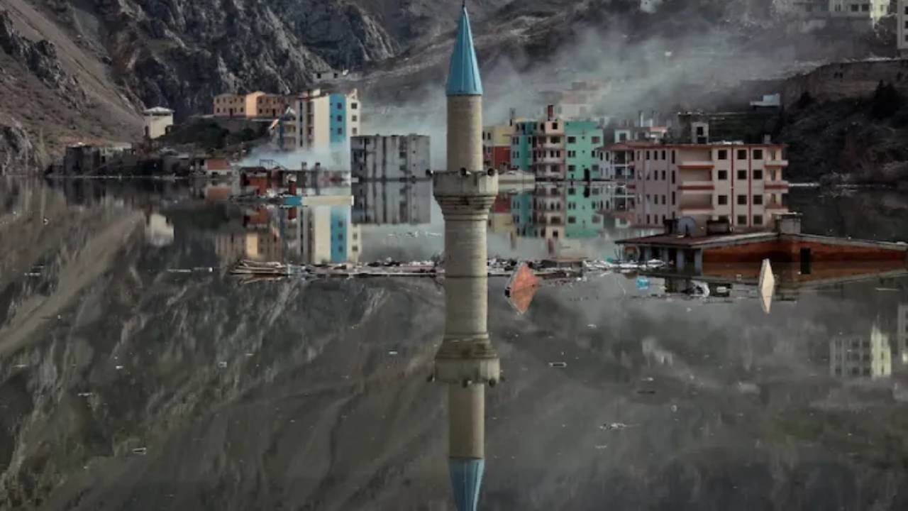 Ford’un Ekonomi ve Adalet Temalı Sinema Yolculuğu: Becket ve Kuru Taşın Hikâyesi