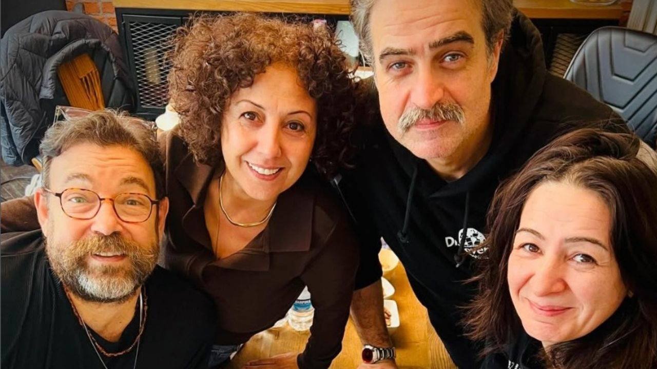 Hadi Öldürsene Canikom: Nesin’in Mizah ve Yalnızlık Üzerine Fonetik Bir Sahne Yolculuğu