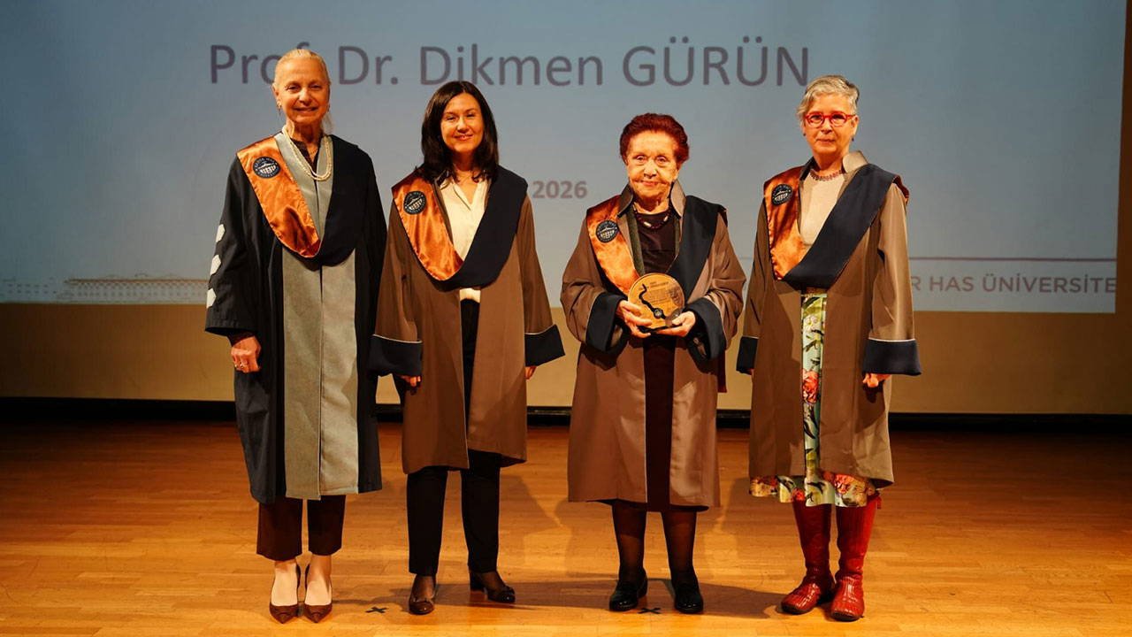 Kadir Has Üniversitesi’nde Onur ve Akademik Aile: Dikmen Gürün’e Emek ve Sanatın Ödülü