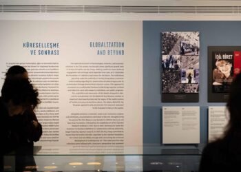 Koç Topluluğu’nun Kültürel Mirası: Yüzyıllık Yolculuk Sergisi ve Hafıza İzleri