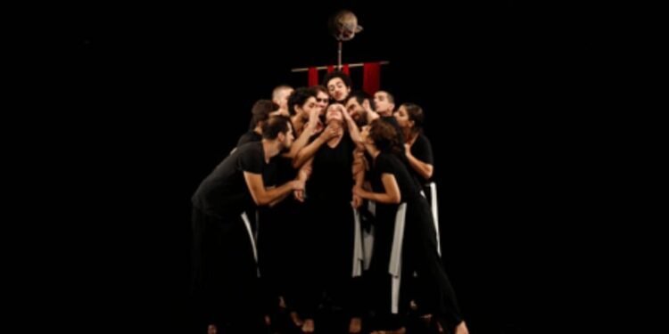 Saloz’un Mavalı ve CAS: Yücel’in Çevirisiyle Belgesel Tiyatronun İzinde