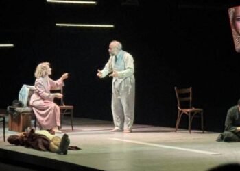 Satıcının Ölümü: Willy Loman’ın Yolculuğunda Toplumsal Gerçeklik ve Hayal Kırıklıkları