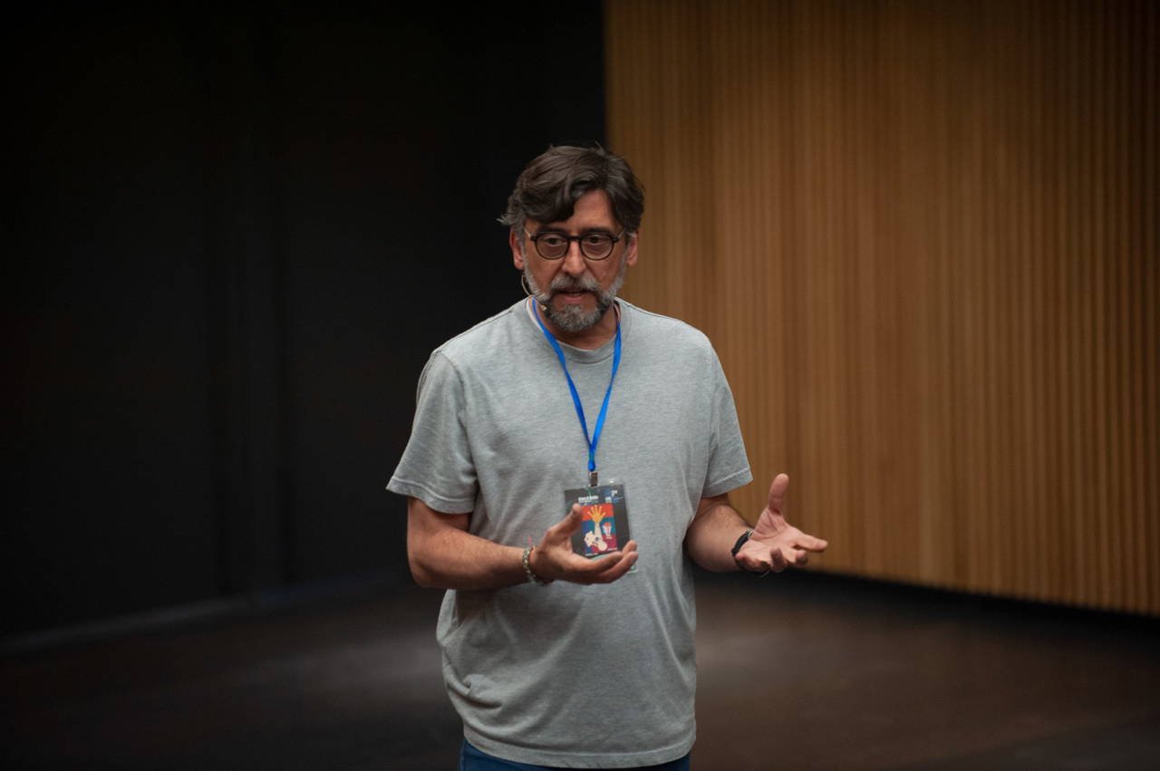 Show of Hands: Anın Doğuşu ve Arter İşbirliğinin Festival Ekolojisi